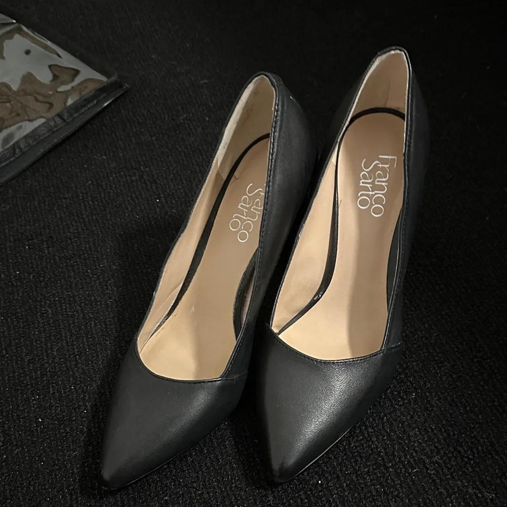 Franco Sarto Classic Black Heels - Picture 3 of 9